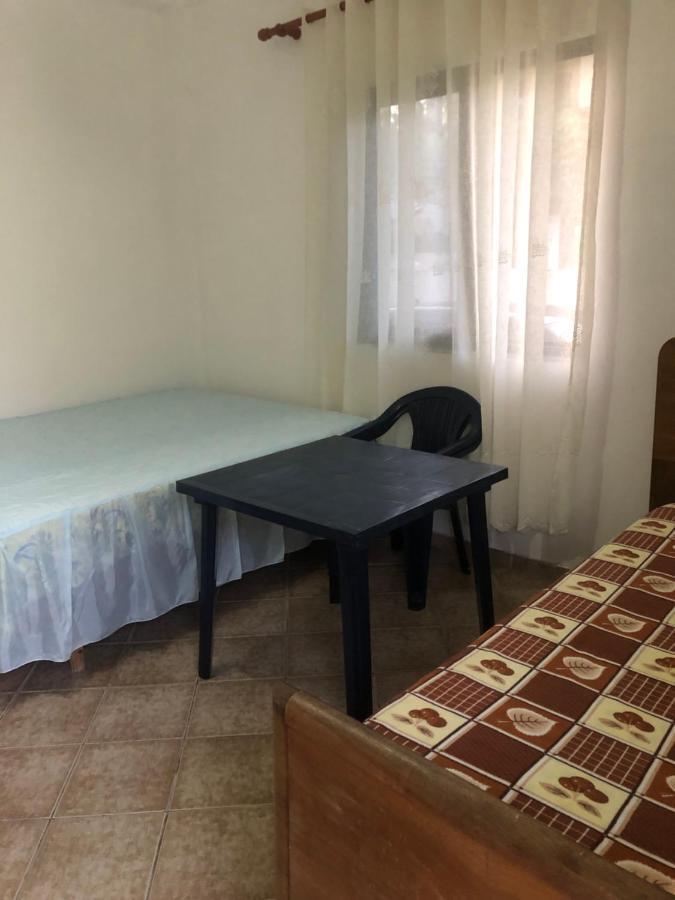 Rooms For Rent Durres Exterior photo